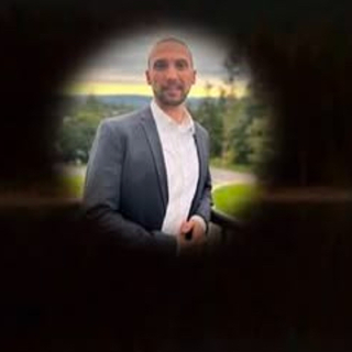 Executive team profile 02